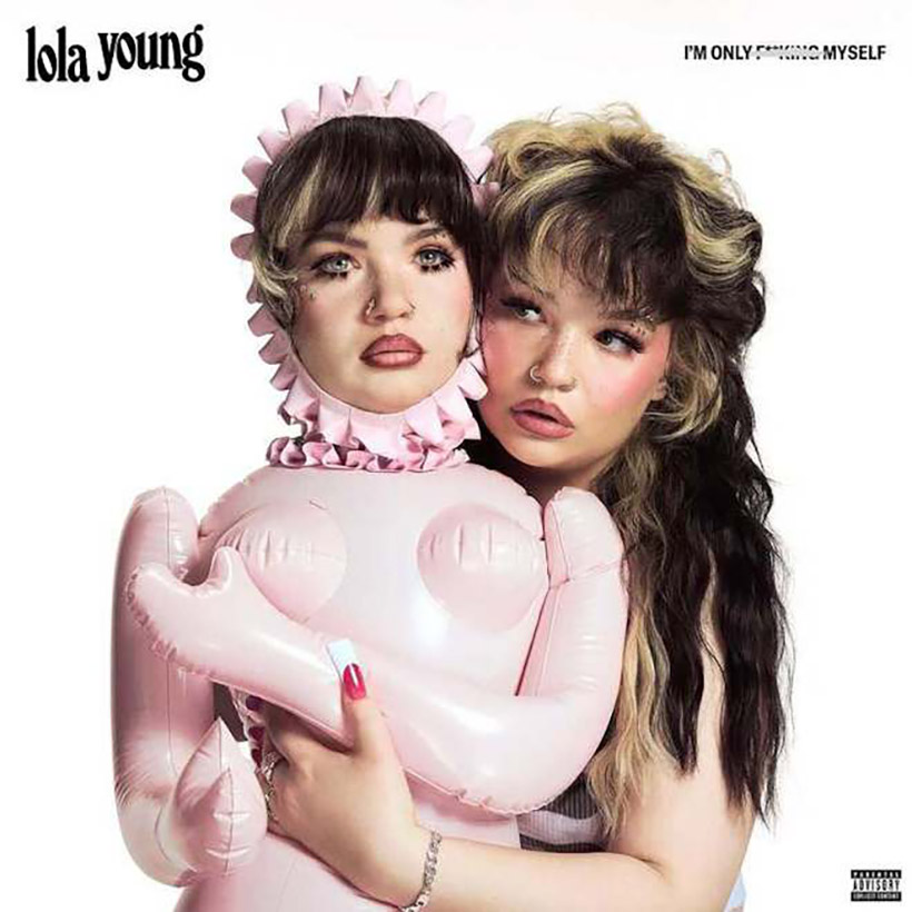 Lola Young annoncerer nyt album, 'Jeg er kun f*cking mig selv'