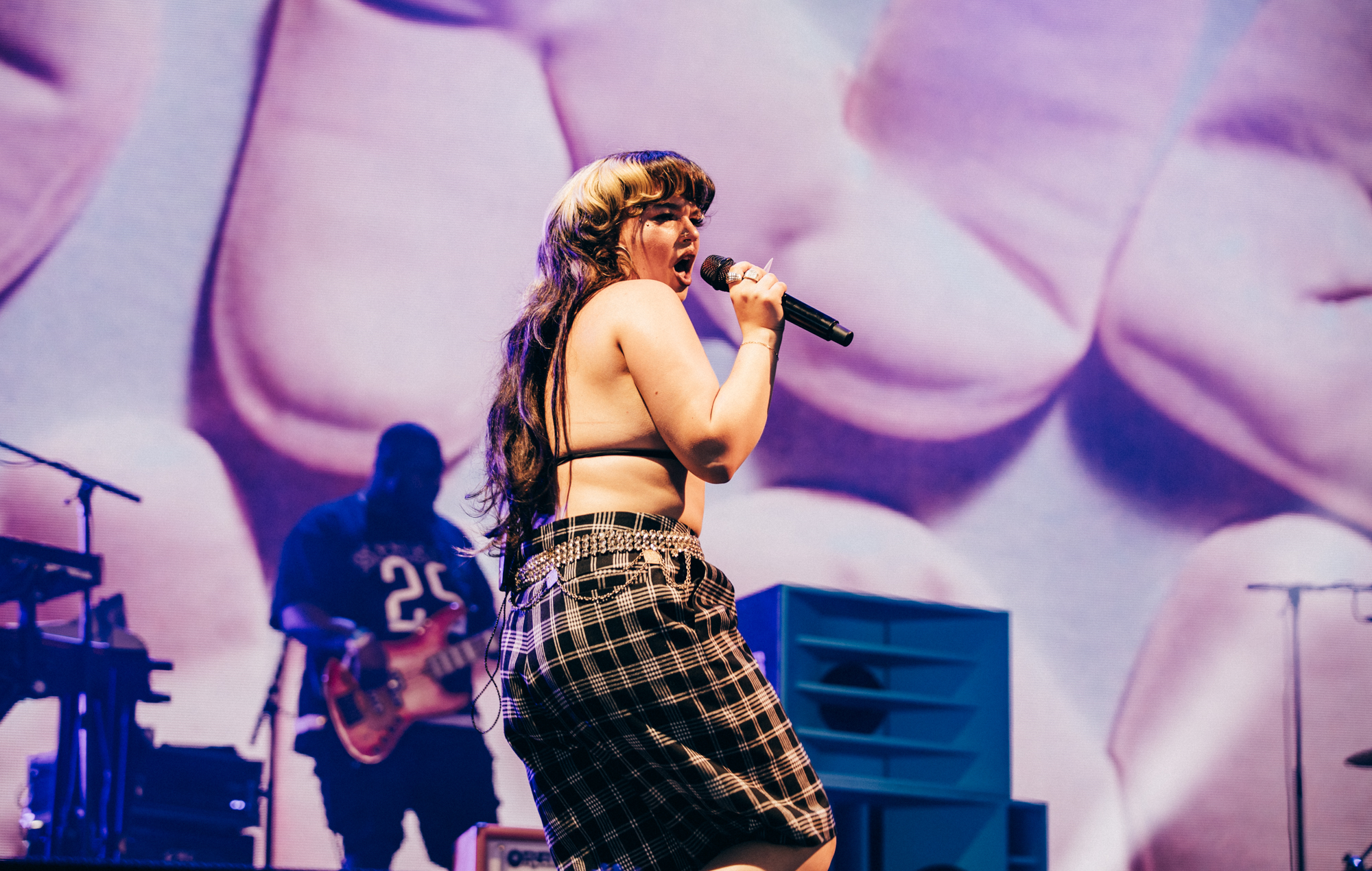 Lola Young annoncerer 2025 UK Tour