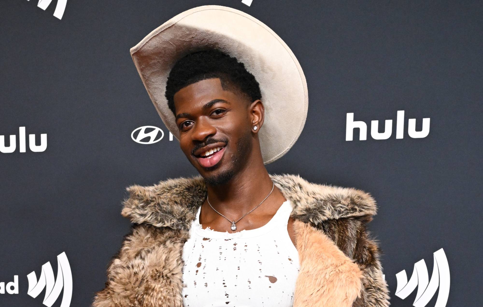Lil Nas X hospitaliseret for mulig overdosering efter opkrævning hos politibetjente i Los Angeles