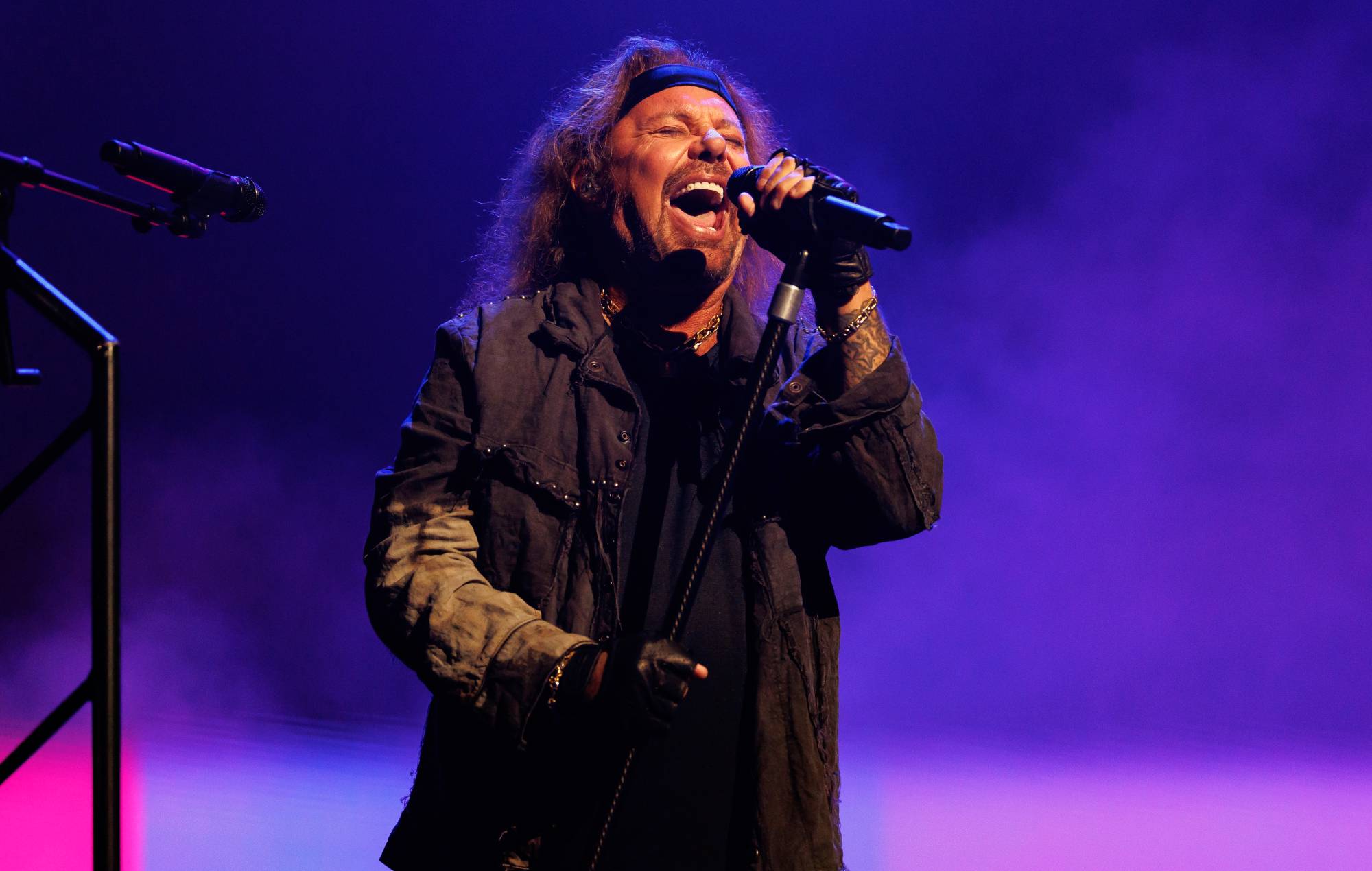 Mötley Crües Vince Neil afslører, at han led et slagtilfælde i december