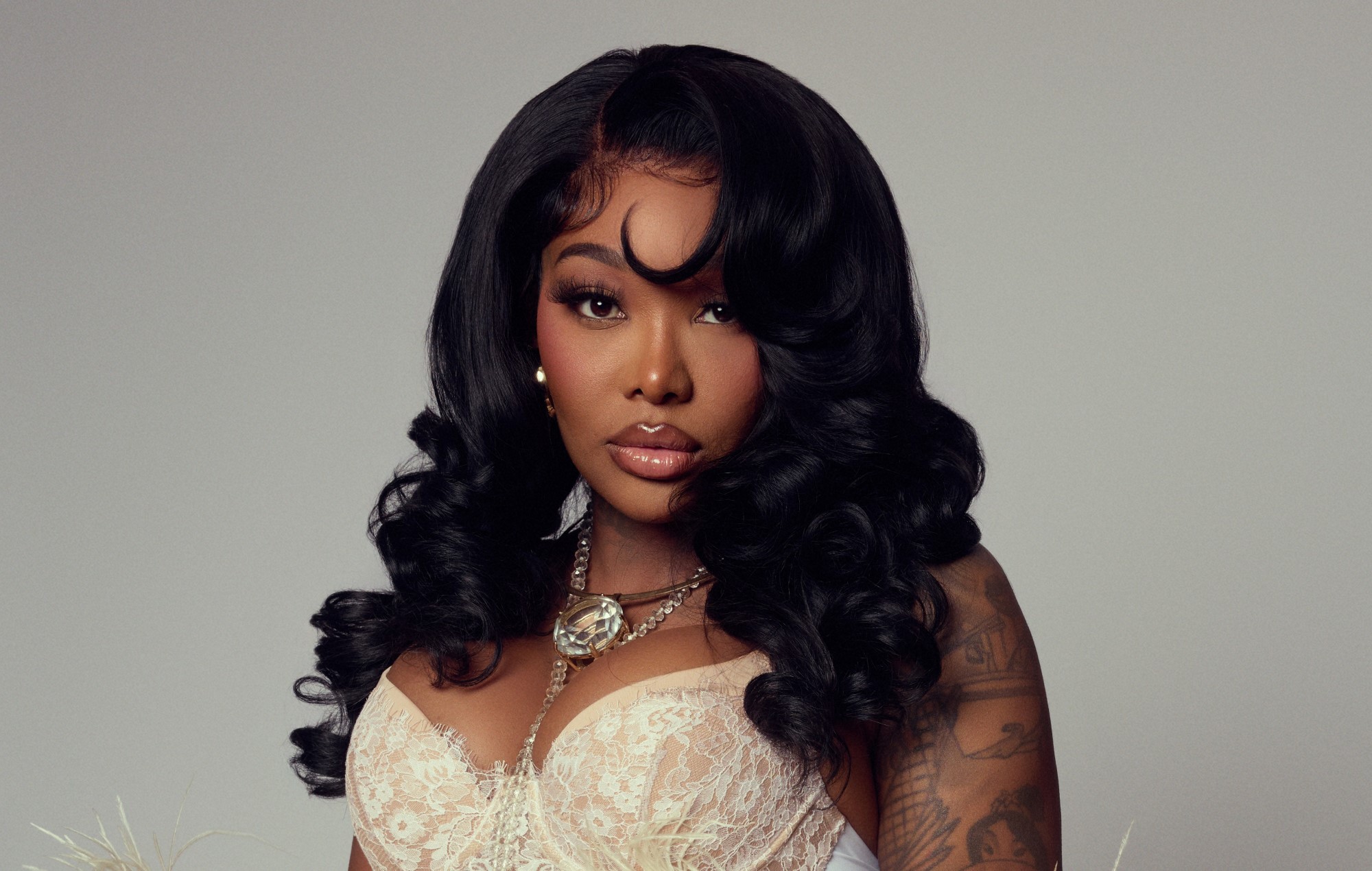 Summer Walker – 'Endelig over det' anmeldelse: en konfliktfyldt, luksuriøs tur gennem vækst og kaos