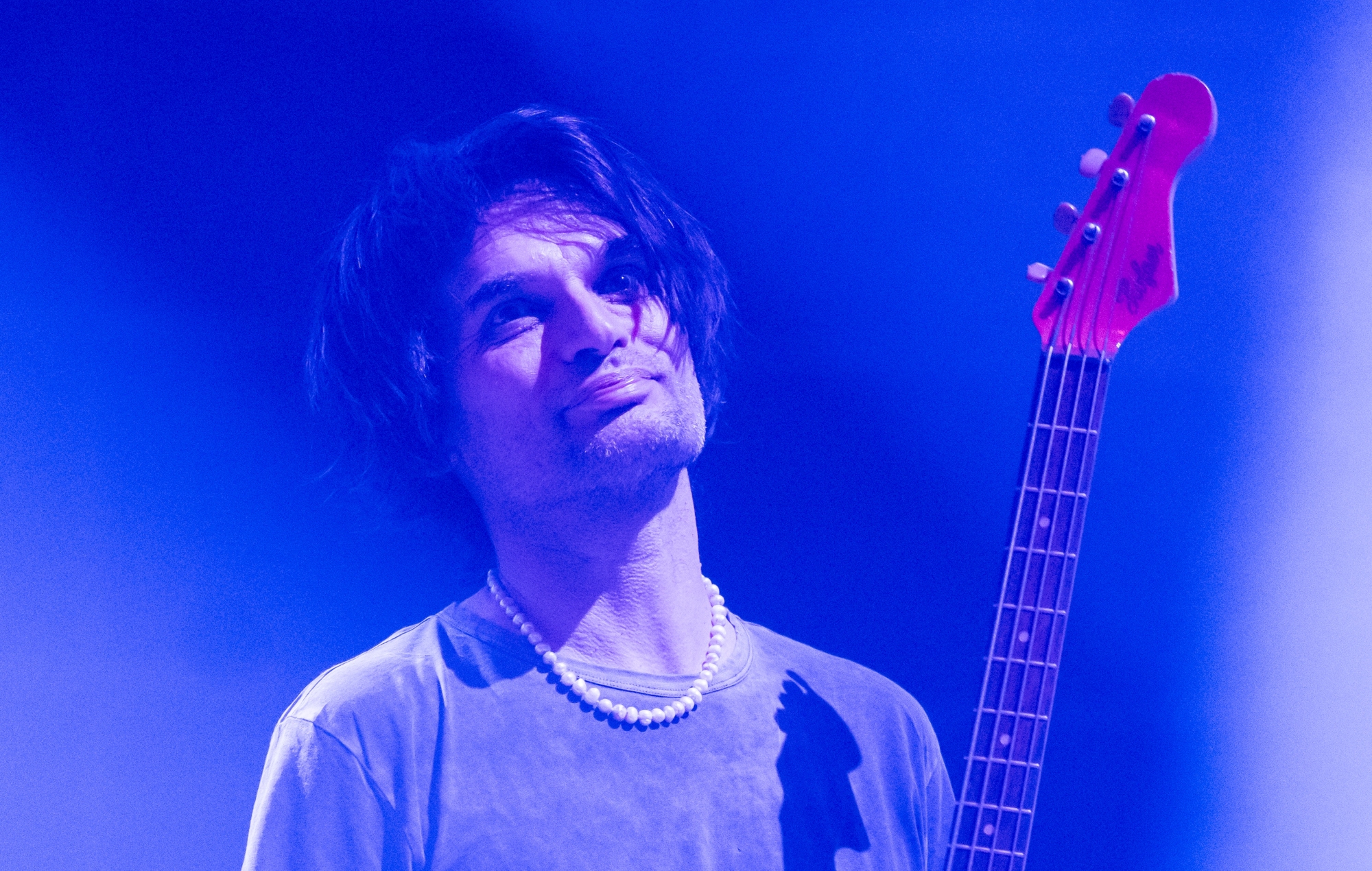 Radioheads Jonny Greenwood forklarer, hvordan "musik og kunst bør være ud over politiske bekymringer"