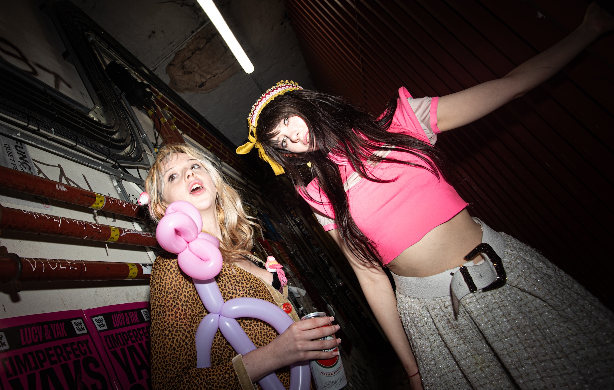 Femcels er ikke bange for at blive underlige med deres uberegnelige elektro-twee-punk