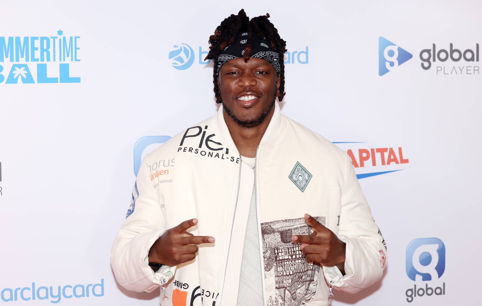 KSI køber en andel i Dagenham & Redbridge FC for at bringe dem til Premier League