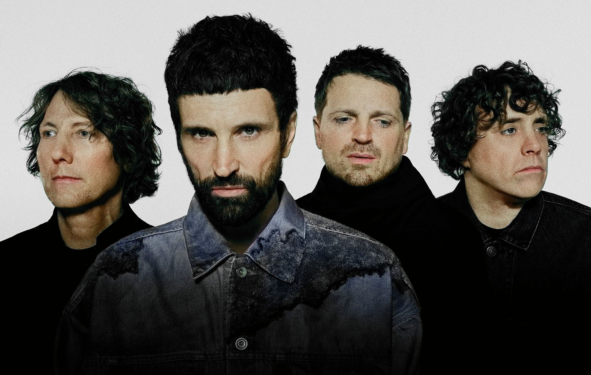 Serge Pizzorno om at blive drevet af "imposter syndrome", og hvorfor det nye album "Act III" er "alt, der er fantastisk ved Kasabian"