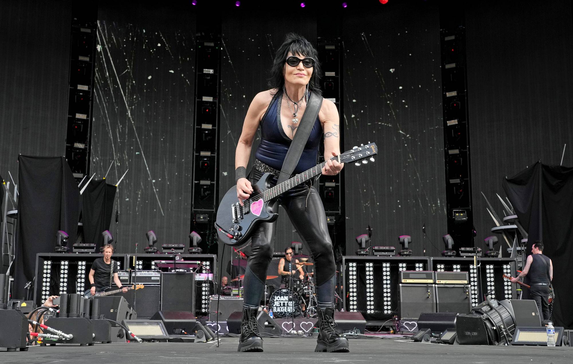 Joan Jett And The Blackhearts annoncerer første overskriftsturné i Storbritannien i 16 år til sommeren 2026