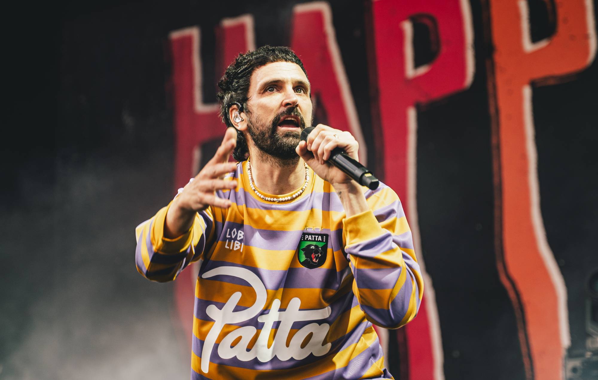 Se Kasabian opføre 'Release the Pressure' og 'Great Pretender' på 'SNL UK'