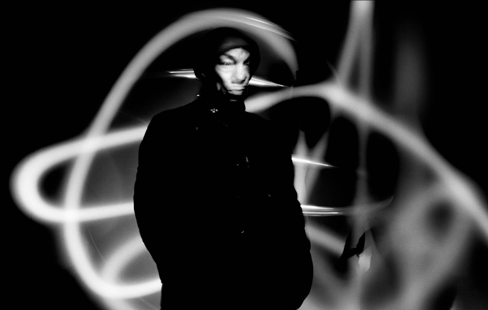 Tricky annoncerer nyt album 'Different When It's Silent' med paranoid single 'Out Of Place' og sommerturnédatoer i Storbritannien og Europa