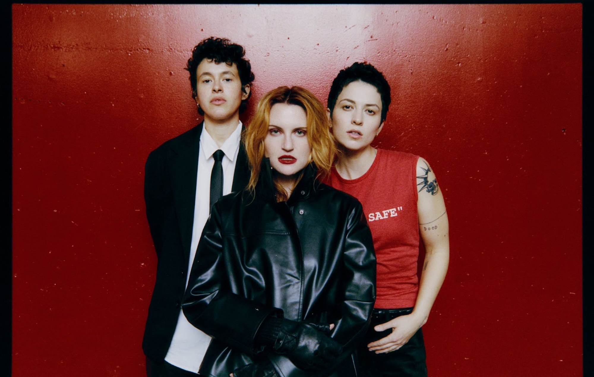 euforiske pop bangers med en skyggeside