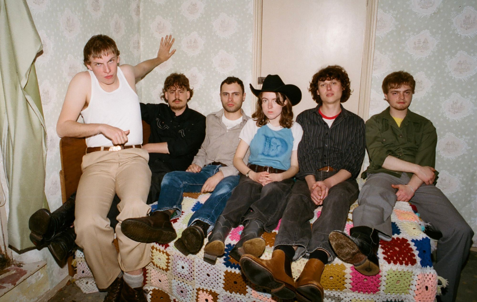 Fat Dog vender tilbage swingende med 80'ernes banger nye single 'Go Fuck Urself'