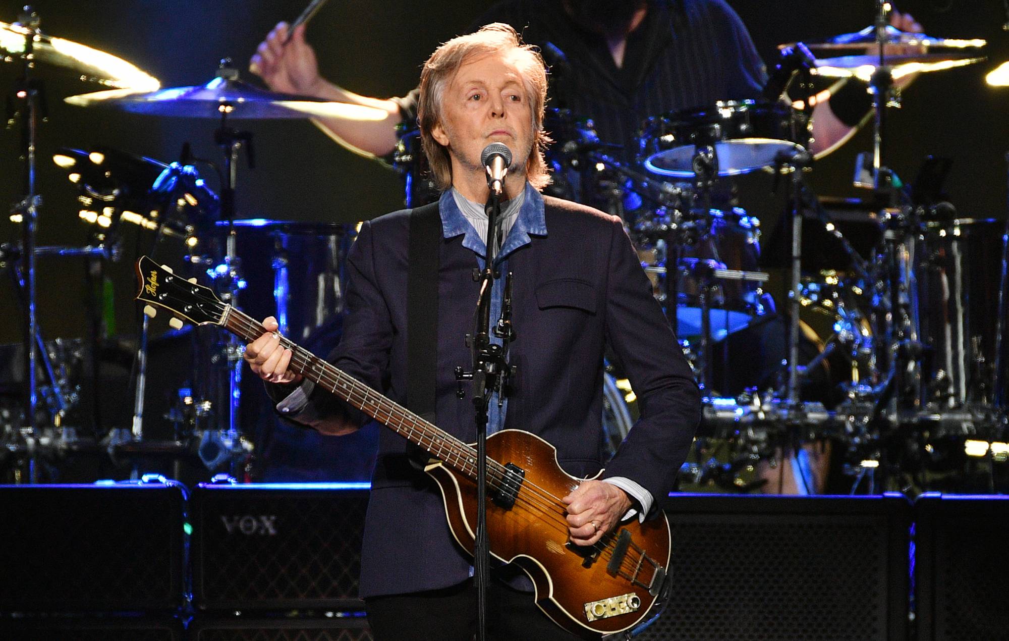 Paul McCartney afslutter det sidste afsnit af 'Colbert' med en overraskende 'Hello, Goodbye'-optræden