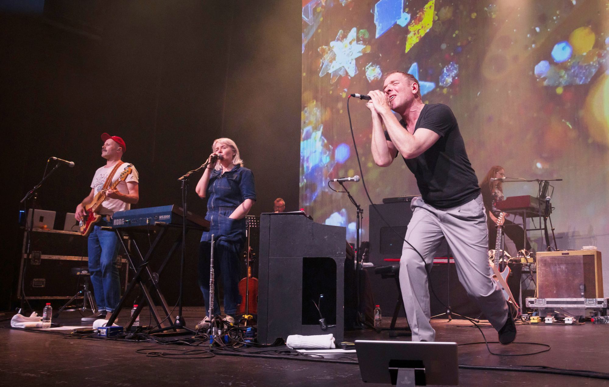 Belle & Sebastian bor på Admiralspalast den 7. juni 2024 i Berlin, Tyskland. (Foto: Frank Hoensch/Redferns)