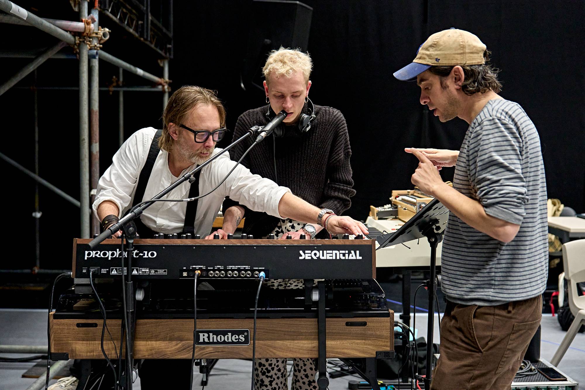 Thom Yorkes Shakespeare møder Radiohead 'Hamlet Hail To The Thief'-stykket til lancering i London