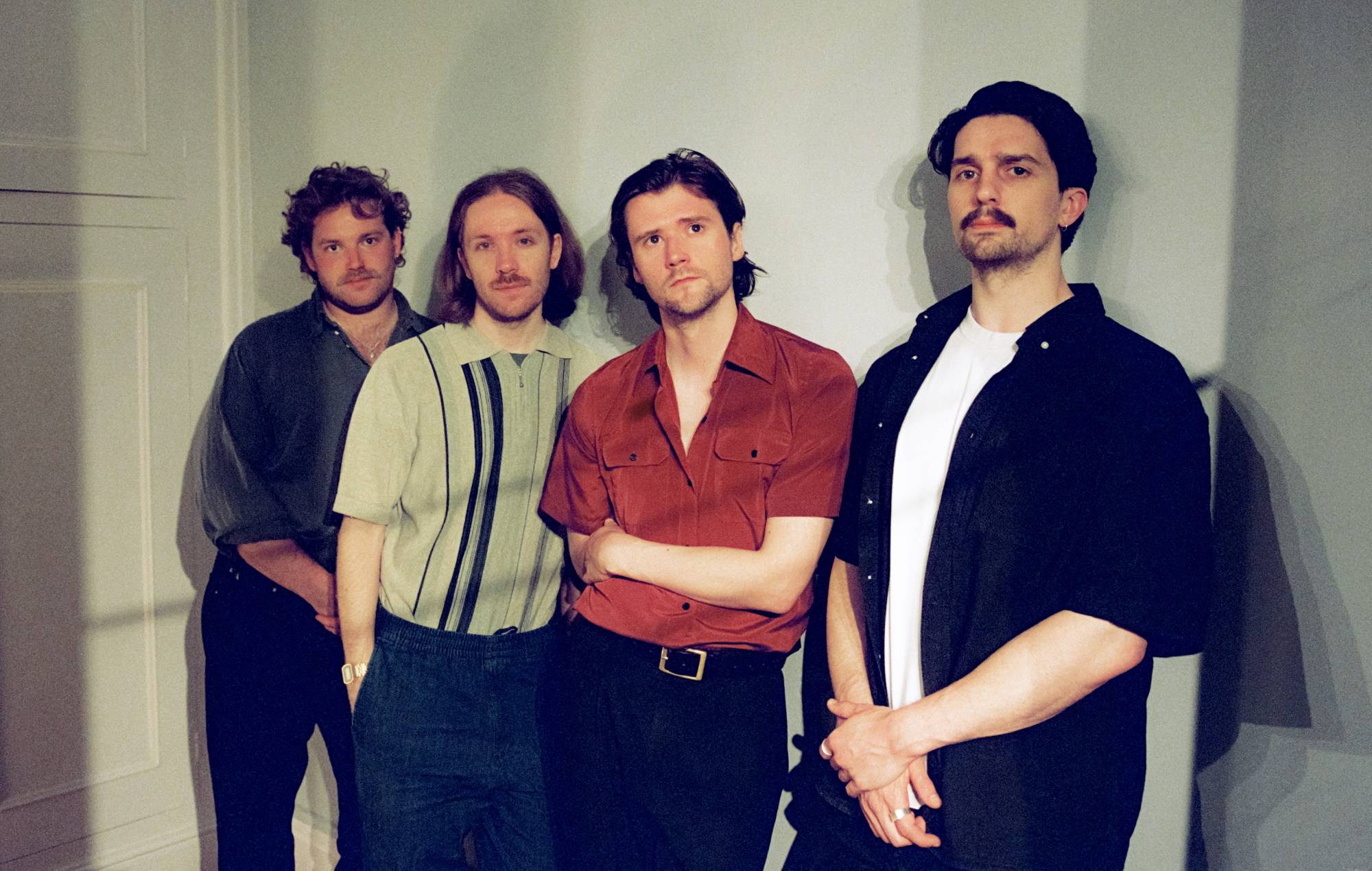 Do Nothing annoncerer nyt album 'Friend World' med melankolske single 'Stars'