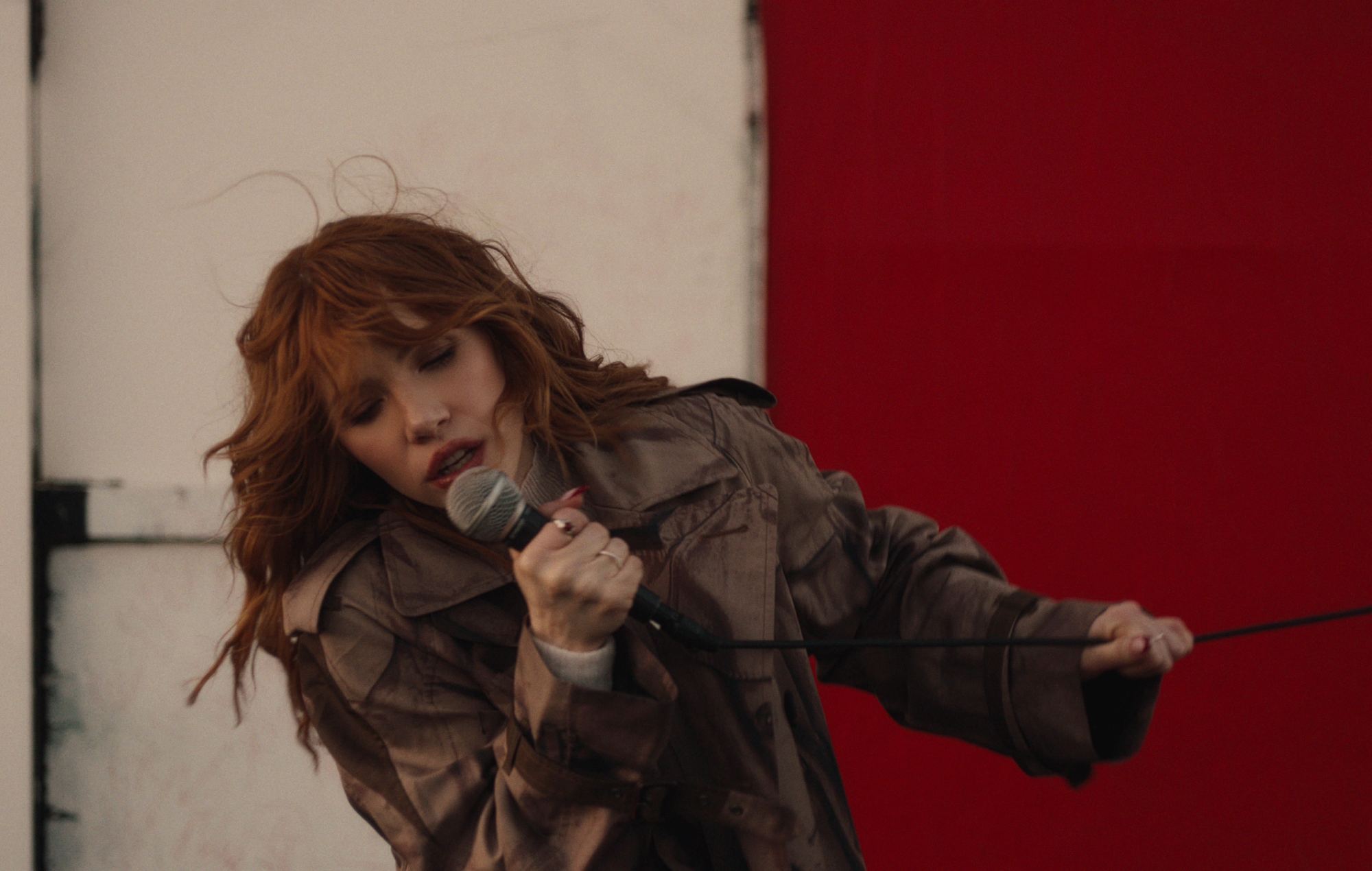 Carly Rae Jepsen i 'On Wires'. Kredit: Still/Press