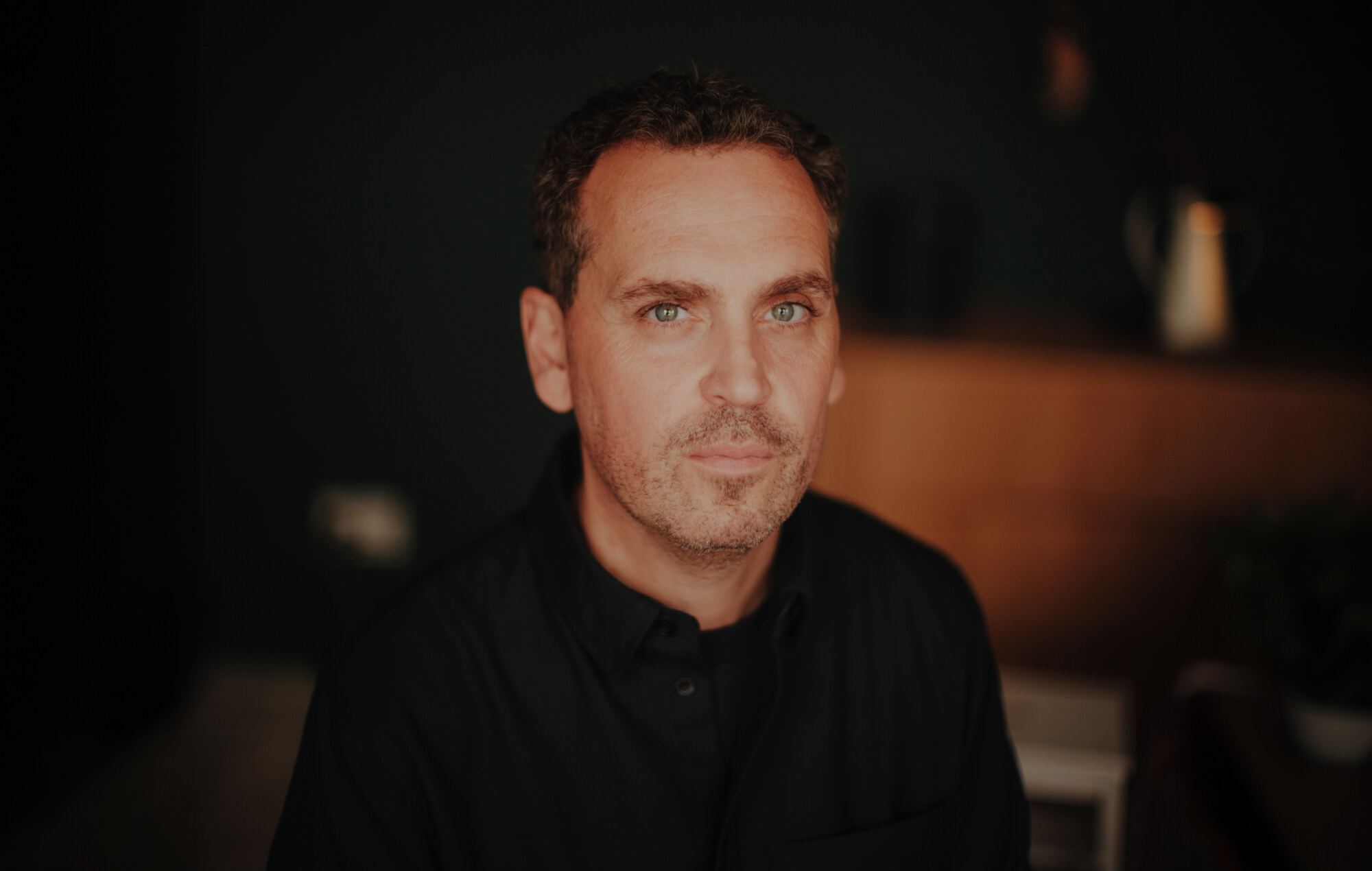 James Ford fortæller os om at skrive nyt album 'Lost In Another World', mens han var på hospitalet og modtog behandling for leukæmi