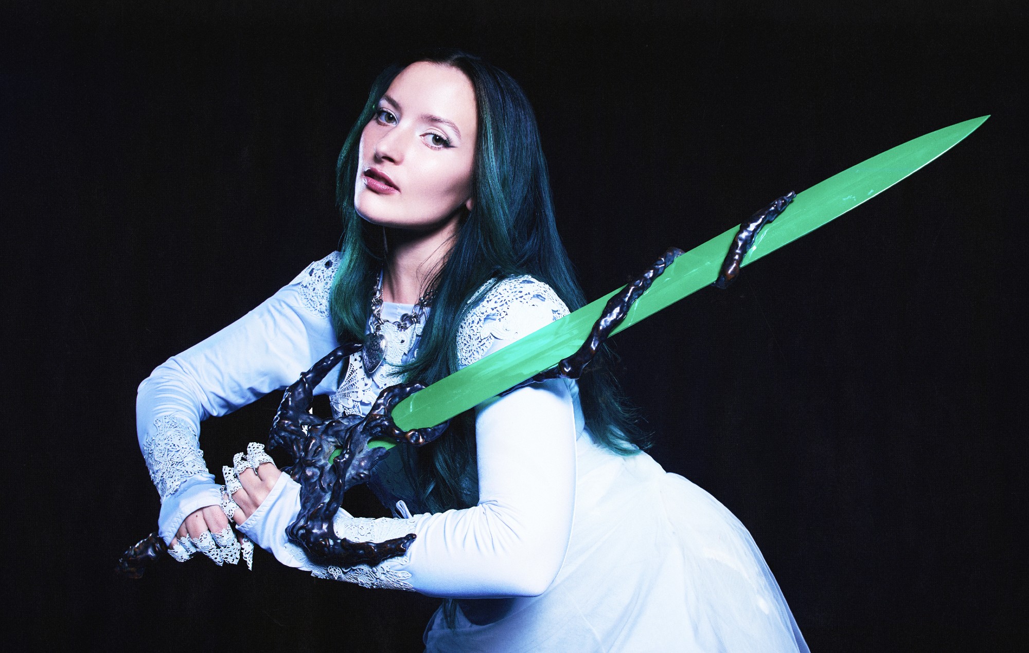 'Lord Of The Rings' og 'Minecraft' inspirerede Au/Ras alt-pop-debut
