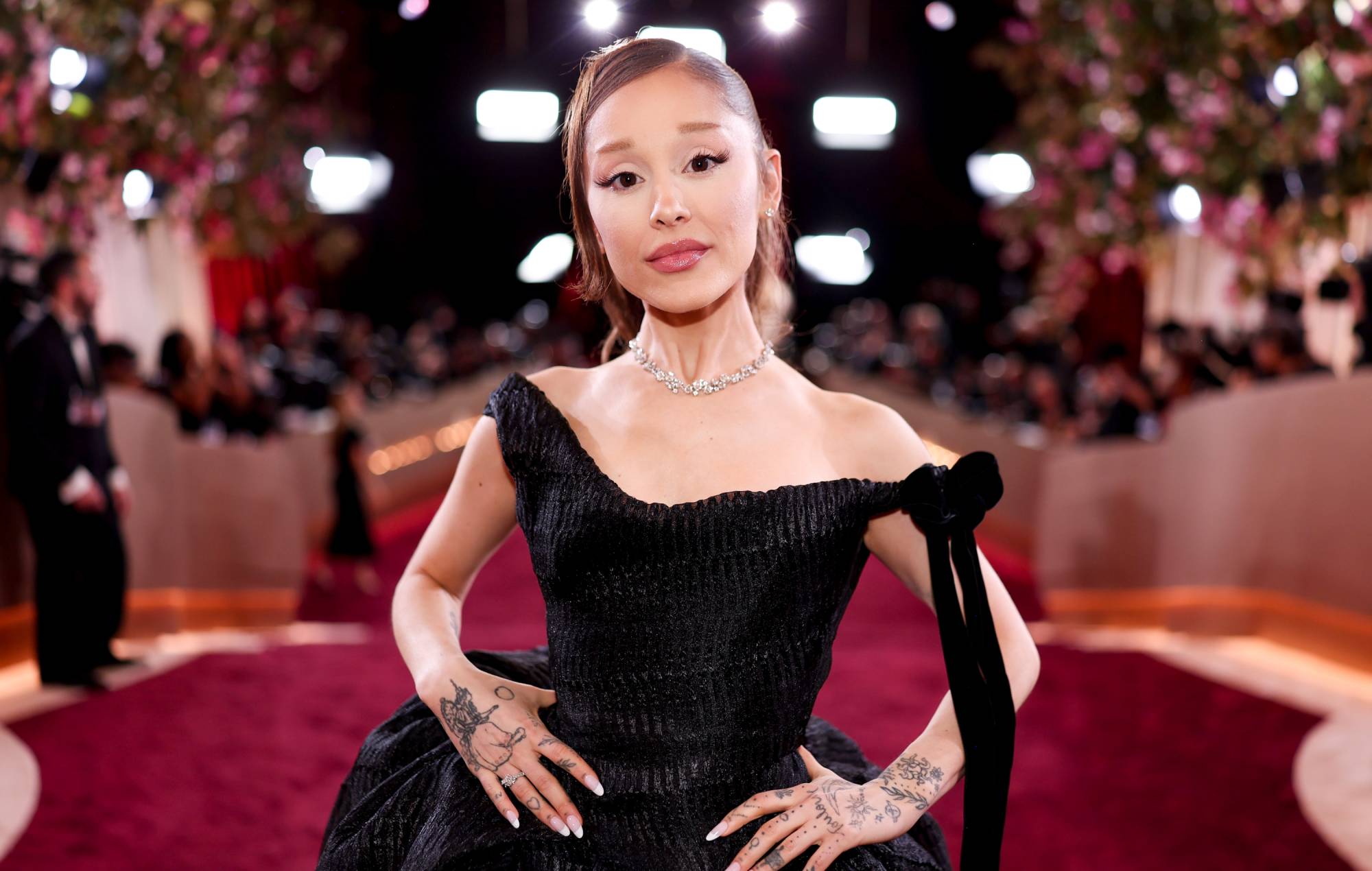 Ariana Grande-imitator deler DM, hun modtog fra sangerinde: "Du er meget smuk som DIG SELV"
