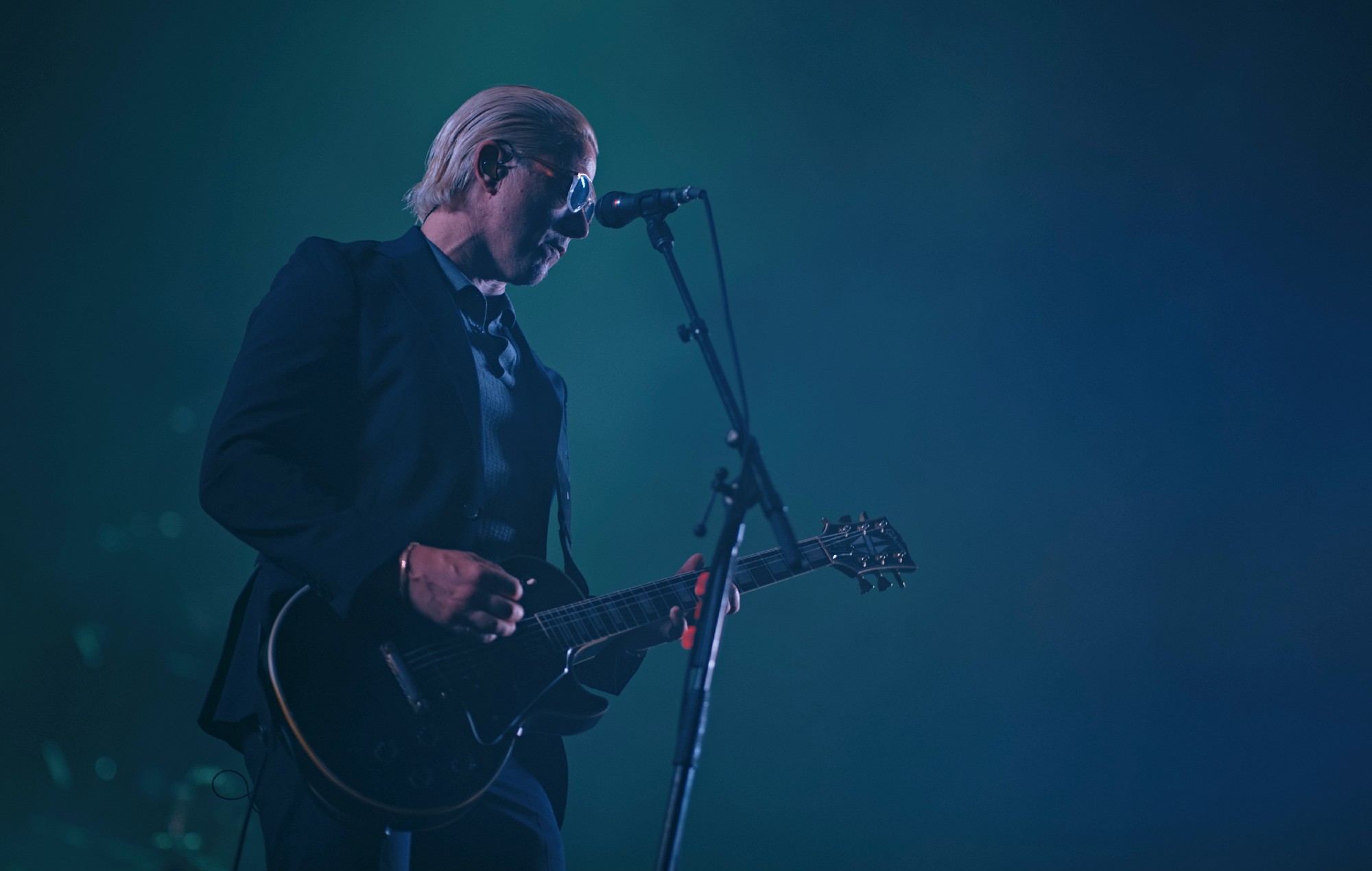 Interpol spiller hemmeligt intimt Madrid-opvarmningsshow, før de smadrer Mad Cool 2026 med The Walkmens Matt Barrick på trommer