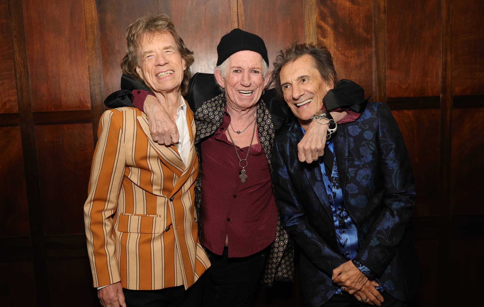 The Rolling Stones svarer til The Beatles med det 15. britiske nummer 1-album