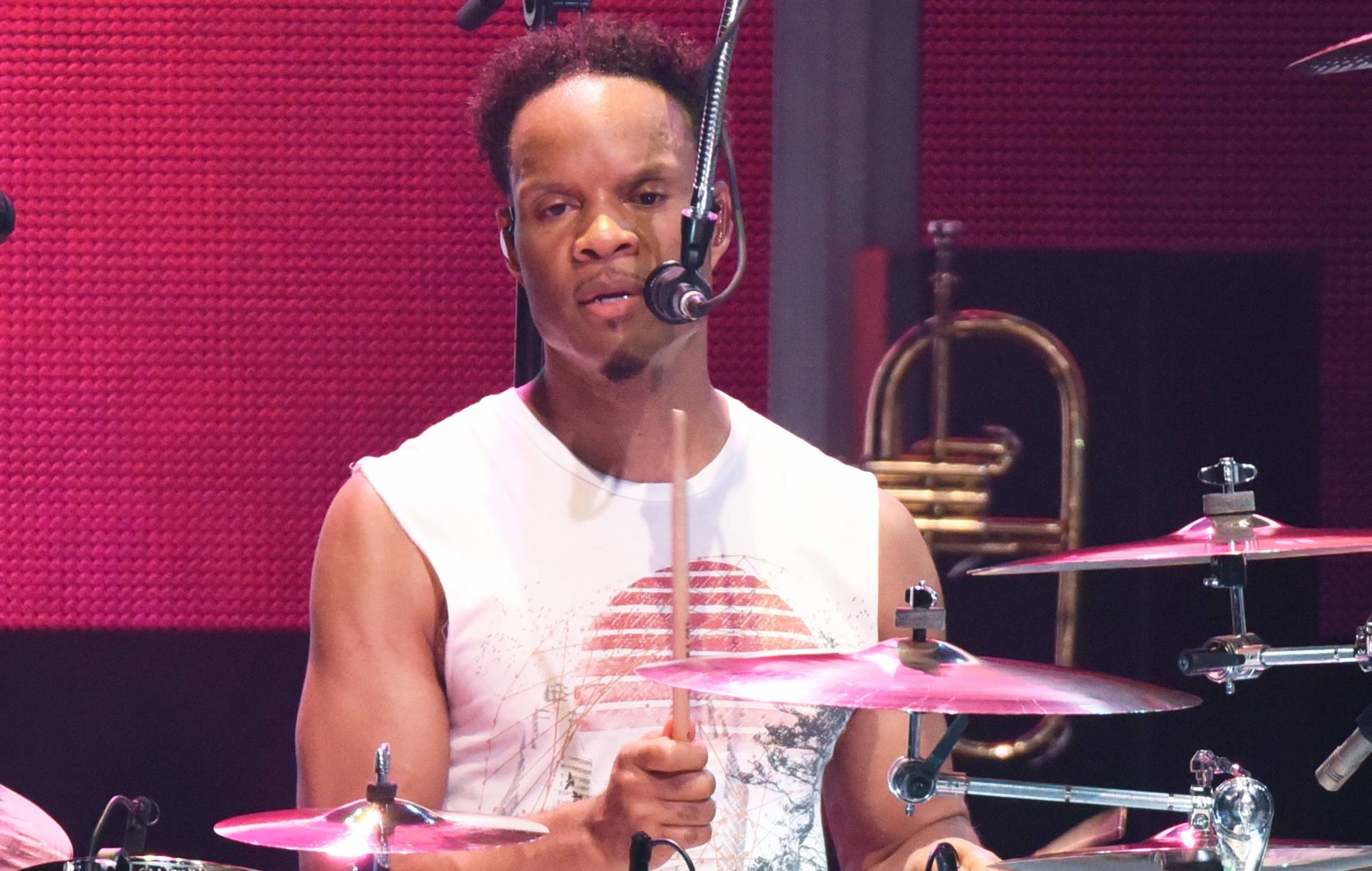 Earth, Wind & Fire trommeslager John Paris i induceret koma efter medicinsk nødsituation før San Francisco show