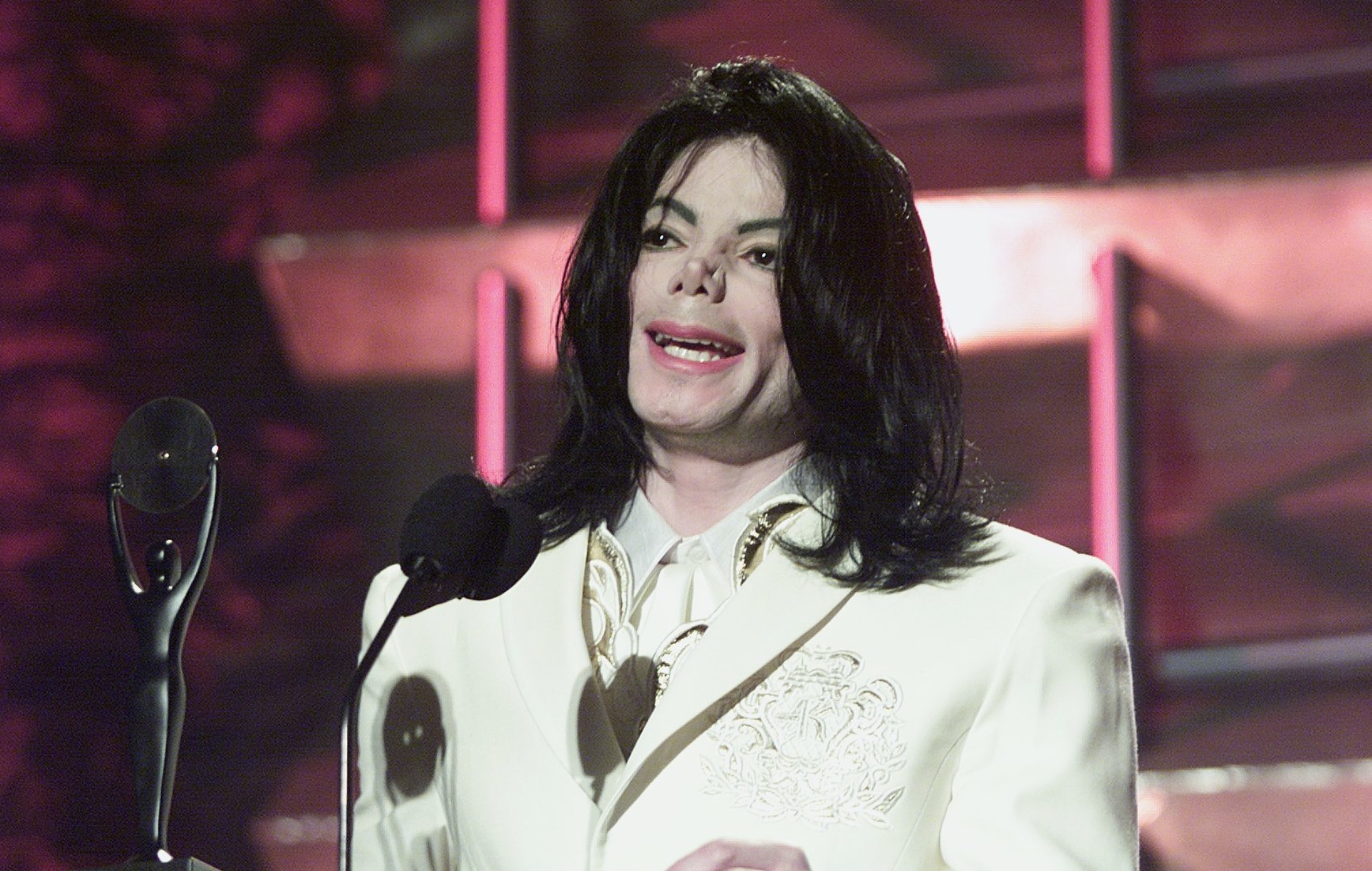 Michael Jackson retssag om handel med børns sex smidt ud af retten