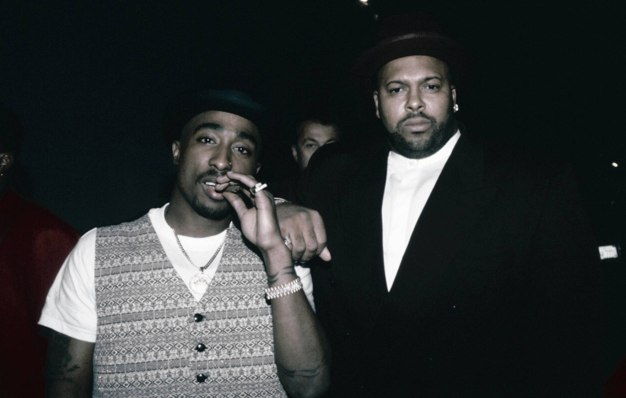Suge Knight hævder, at Tupac Shakurs venner og familie røg hans aske