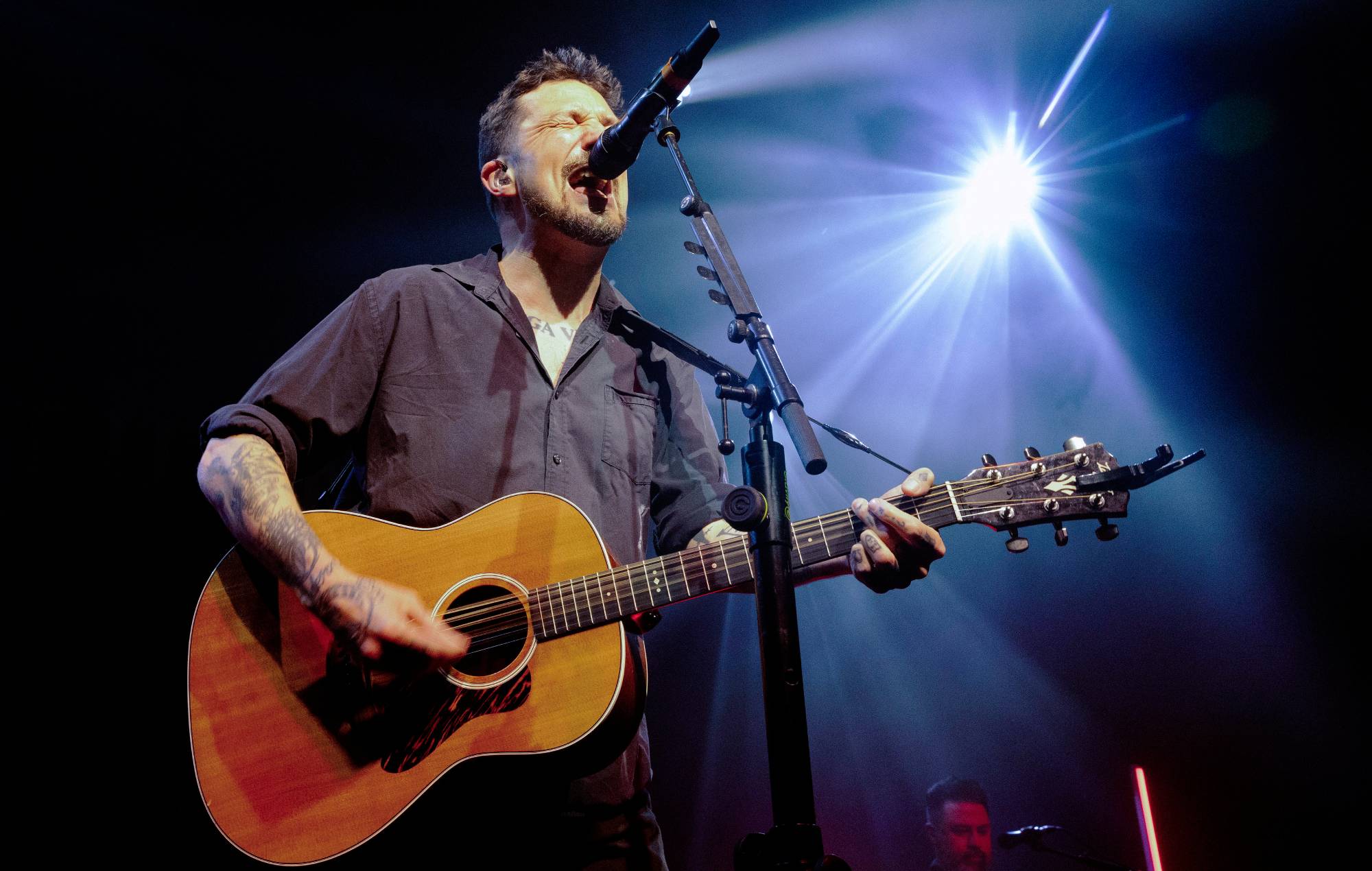 Frank Turner annoncerer pause fra turnéen efter de sidste Lost Evenings: "Jeg ved virkelig ikke, hvornår jeg skal spille shows igen"