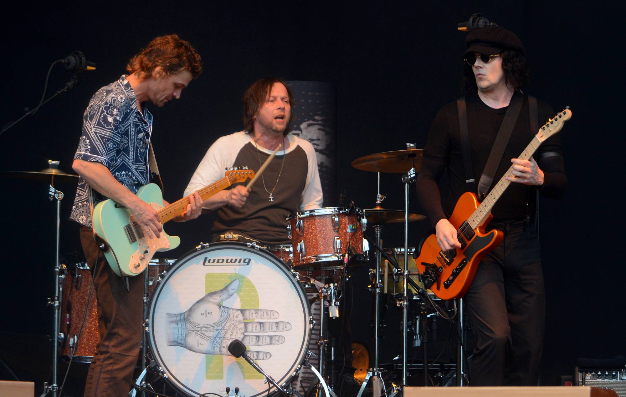 Se The Raconteurs genforenes ved Jack Whites koncert i Nashville
